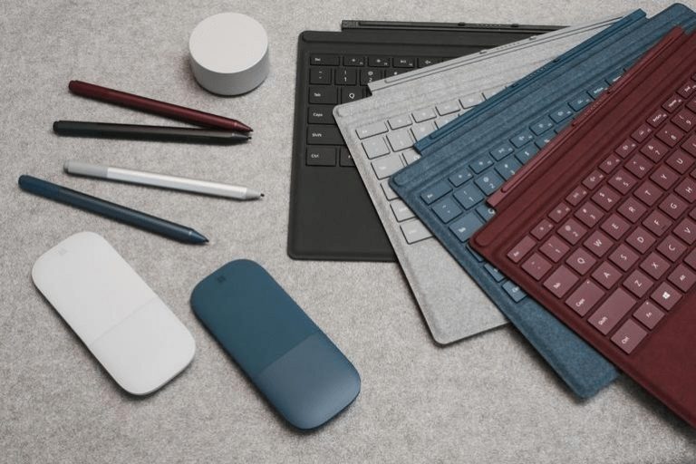 Tất tần tật về các dòng Surface mà bạn nên biết 11 Phụ kiện chuyên nghiệp hỗ trợ công việc của Surface