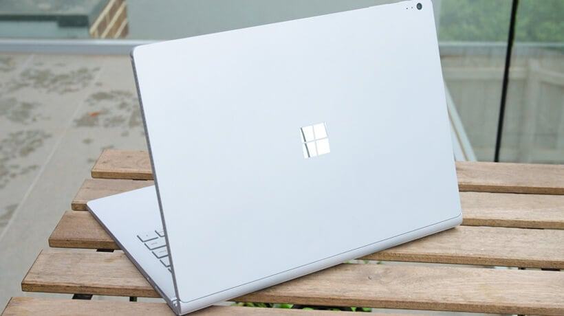 Surface Book được biết đến với cấu hình vượt trội