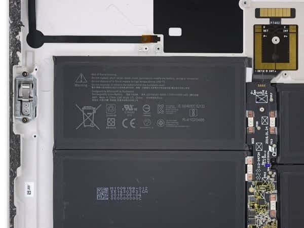 Tháo rời các bộ phận của Surface Pro 6 29