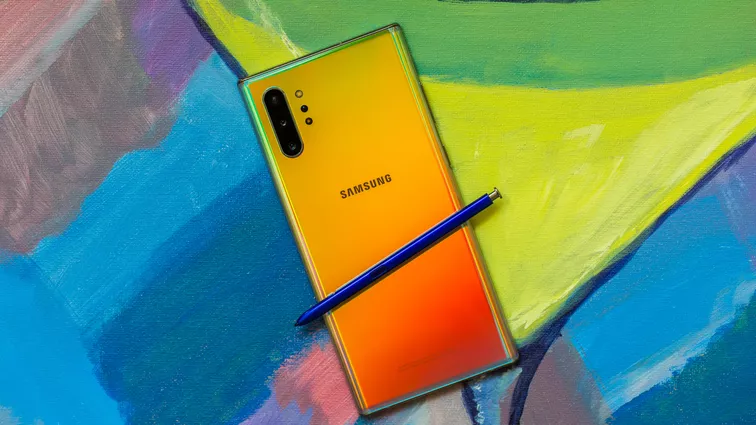 Có vẻ đây là năm tổng tiến công của nhà Samsung, khi liên tục cho ra nhiều sản phẩm kết nối mạng 5G. Angela Lang/CNET