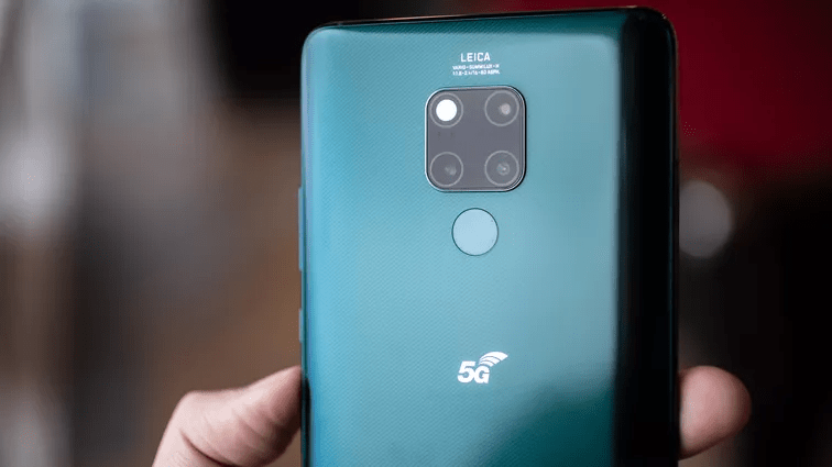 Chắc chắn không thể thiếu nhà sản xuất điện thoại 5G đình đám thế giới - Huawei. Andrew Hoyle/CNET