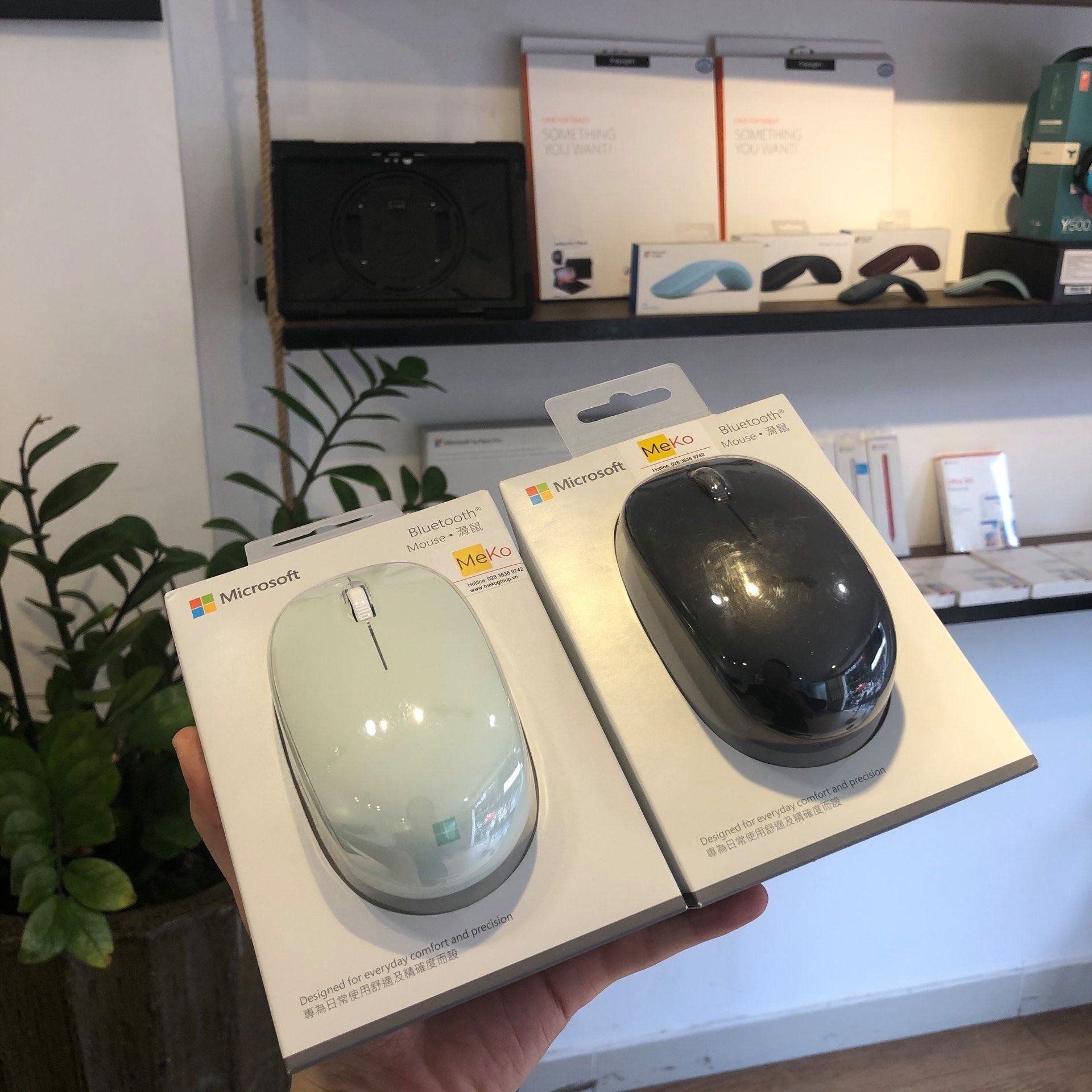 Microsoft Bluetooth Mouse 14