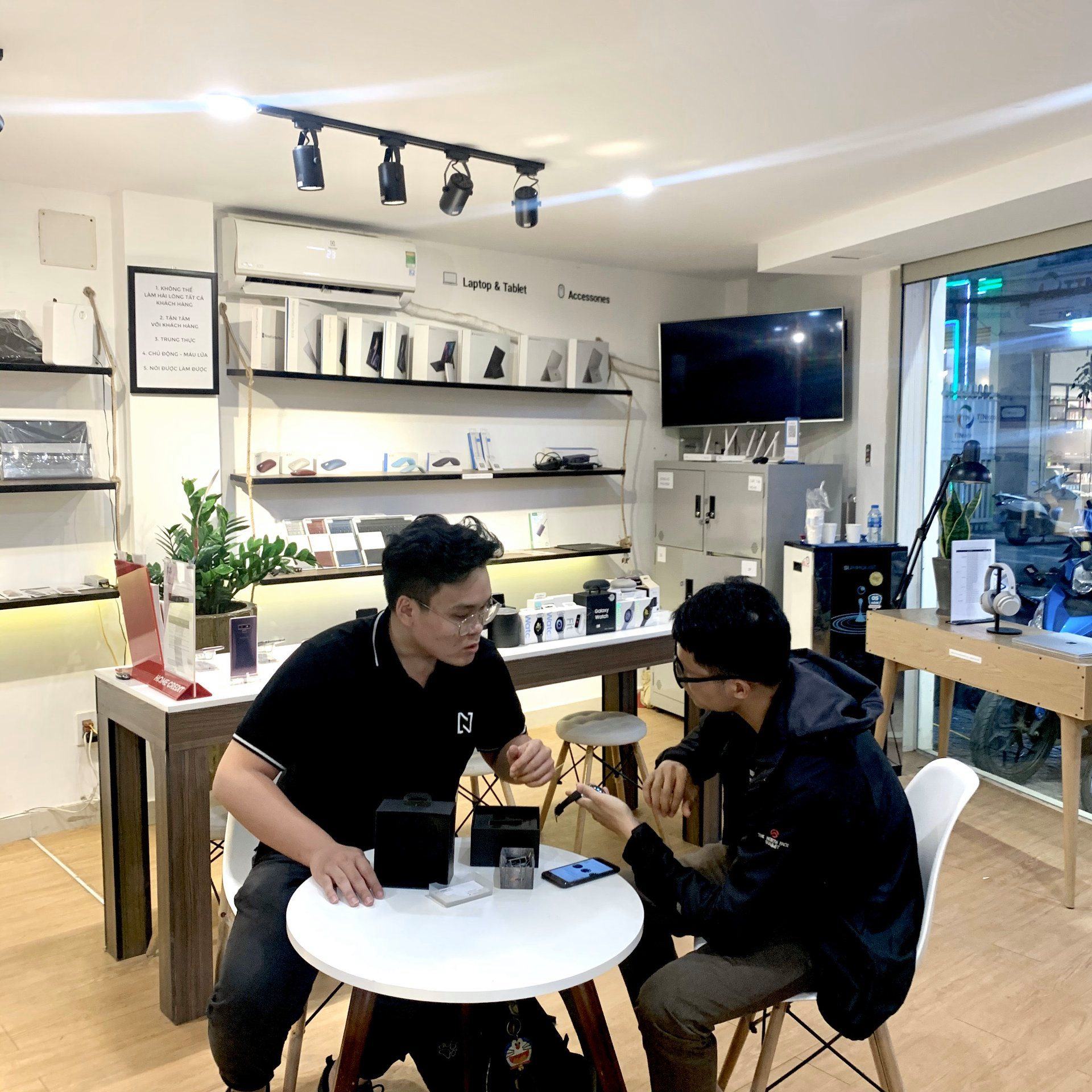 Samsung Galaxy Watch 42mm - Chính Hãng SSVN 54