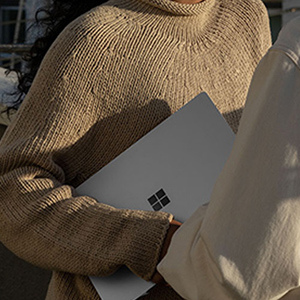 sf laptop 3 10