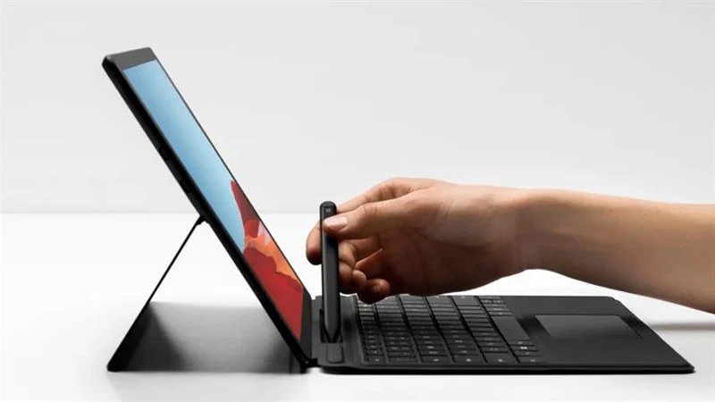 Bàn phím đặc trưng của Surface Pro X