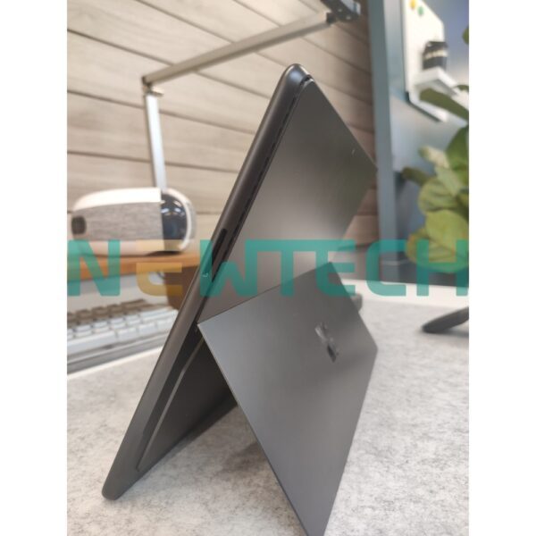 Mặt bên Laptop Surface Pro 9 I7 16GB 256GB Chính Hãng (Graphite) like new