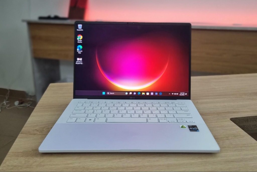 LG Gram Style 14 inch i5 16GB 512GB (2023) - 14Z90RS-G.AH54A5 16 Giao diện dễ dàng sử dụng và nhiều tiện ích cho người dùng