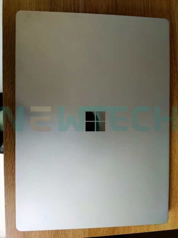 Surface Laptop 2 I5 8GB 128GB like new 4