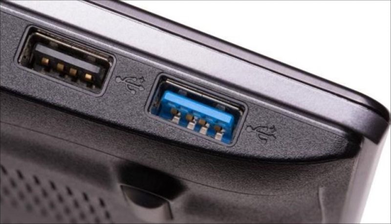 USB Type A là một trong các cổng kết nối trên laptop phổ biến