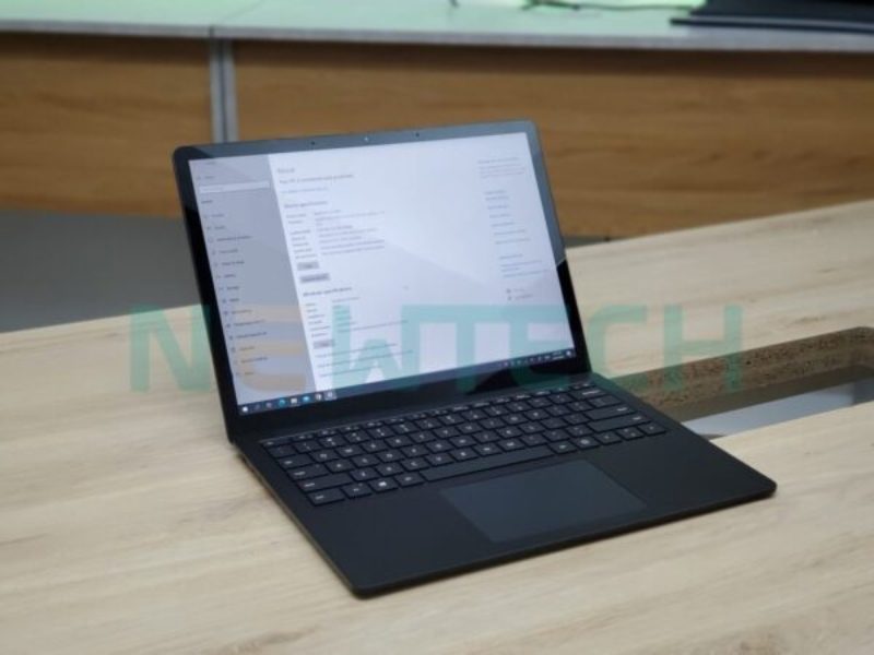 Surface Laptop 3 i5 like new có thiết kế nhỏ gọn