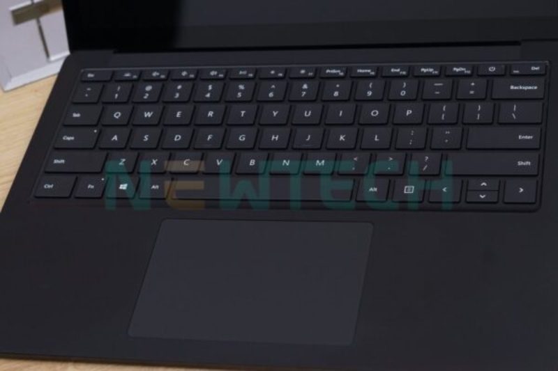 Surface laptop 3 có thiết kế bàn phím công thái học êm ái