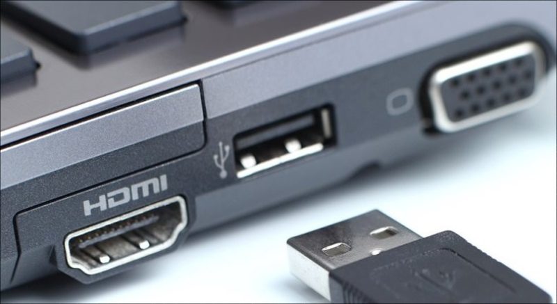 Cổng kết nối HDMI giúp bạn truyền tải hình ảnh, âm thanh chất lượng cao