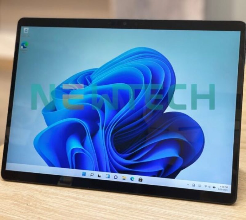 Surface Pro X like new có màn hình độ phân giải cao