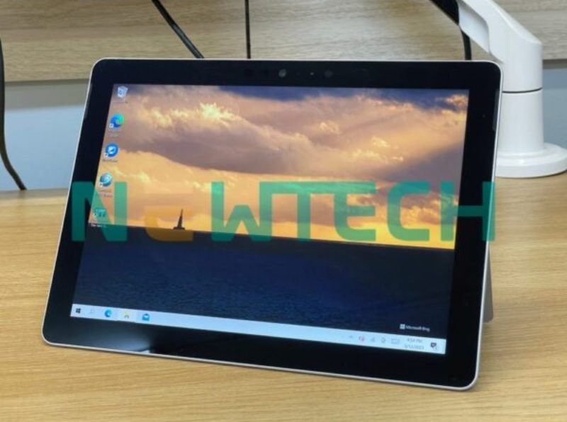 Màn hình của Surface GO like new có kích thước nhỏ cho các tác vụ giải trí cơ bản
