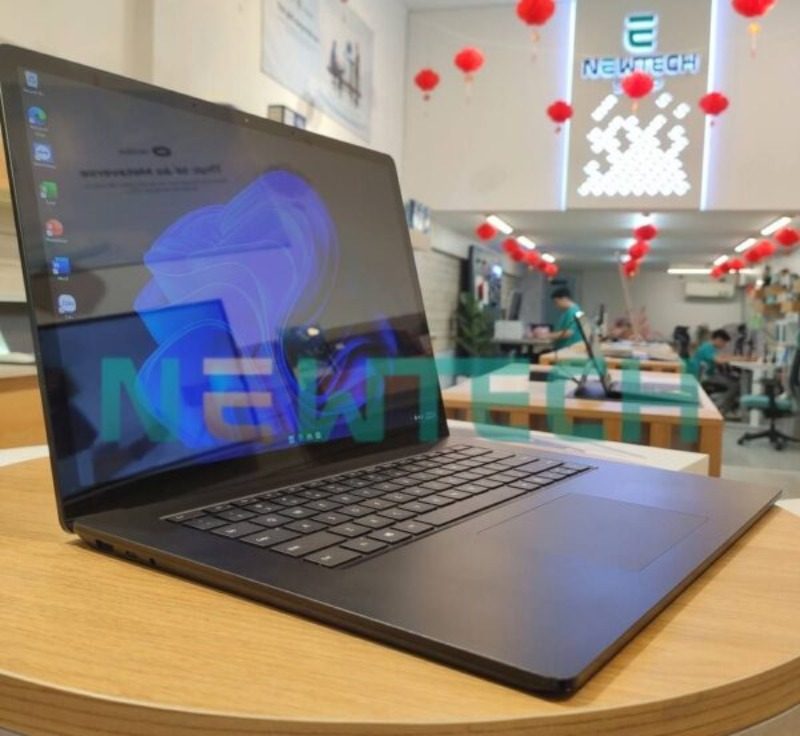 Top 5 laptop đồ họa cũ giá rẻ đáp ứng nhu cầu công việc 3 Surface Laptop 3 15inch Ryzen 7 màn hình lớn, trải nghiệm hình ảnh sống động