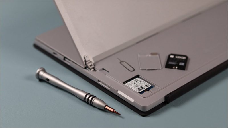 Có nên mua Surface Pro 9 ở thời điểm hiện tại? 8 Lý do nên mua? 6 Surface Pro 9 có ổ cứng tháo rời giúp bạn dễ dàng nâng cấp dung lượng