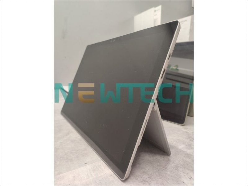 Top 7 laptop văn phòng cũ giá rẻ đáp ứng nhu cầu hàng ngày 5 Surface Pro 4 với thiết kế tinh tế và sang trọng