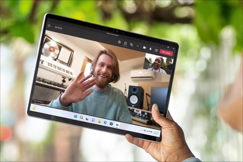 Có nên mua Surface Pro 9 ở thời điểm hiện tại? 8 Lý do nên mua? 7 Surface Pro 9 có khả năng quay video 4K cho chất lượng hội thoại video tốt