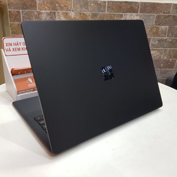 9 Body Skin Dell