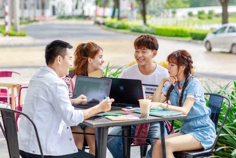 Top 9 laptop cho sinh viên, học sinh tốt nhất 2023 1 Laptop tốt sẽ giúp bạn chinh chiến ở môi trường mới tốt hơn