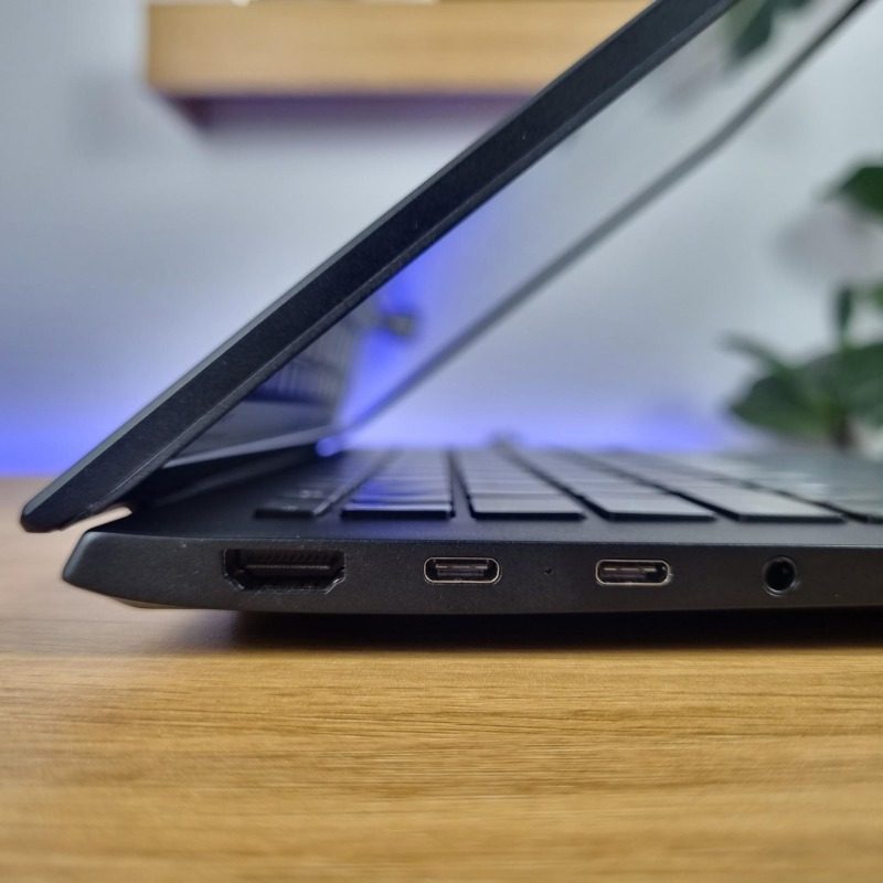 Top 9 laptop cho sinh viên, học sinh tốt nhất 2023 7 LG Gram 14 inch i3 có đa dạng các cổng kết nối dễ dàng sử dụng