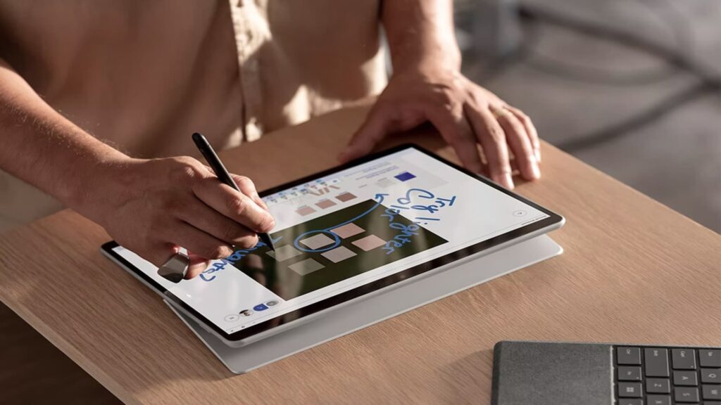 TOP 5 mẫu Surface dành cho doanh nhân, người hay di chuyển 12 TOP 5 mẫu Surface dành cho doanh nhân, người hay di chuyển 11