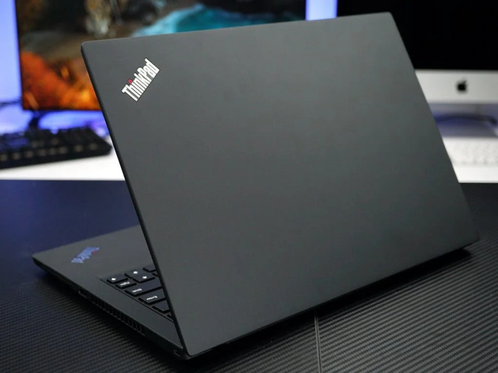 Lenovo ThinkPad T14s Gen 4 - 14" Intel core i5-13th/16GB/256GB/WUXGA [Likenew] 17