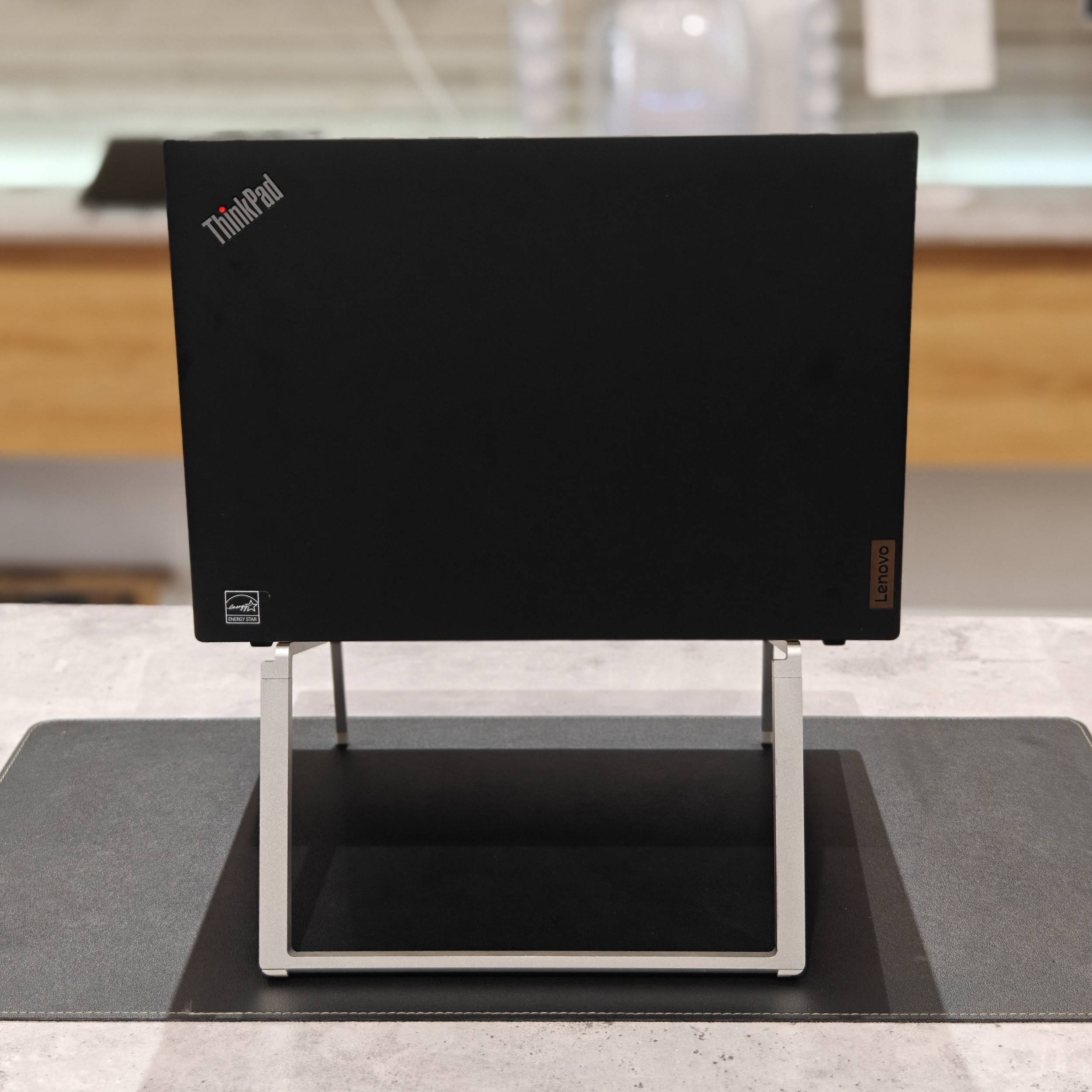 Lenovo ThinkPad T14s Gen 4 – 14″ Intel core i5-13th/16GB/256GB/WUXGA