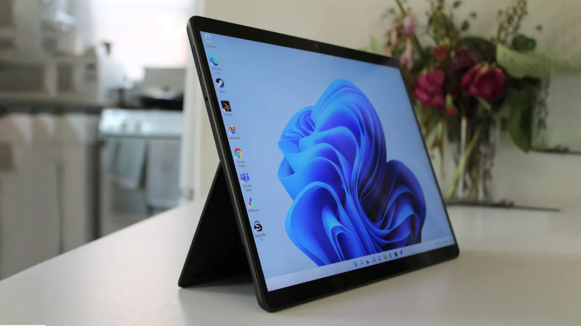 Surface Pro 8 