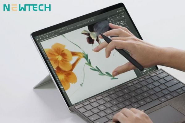 Cấu hình của Surface Pro 8 mạnh mẽ, xử lý đa tác vụ văn phòng