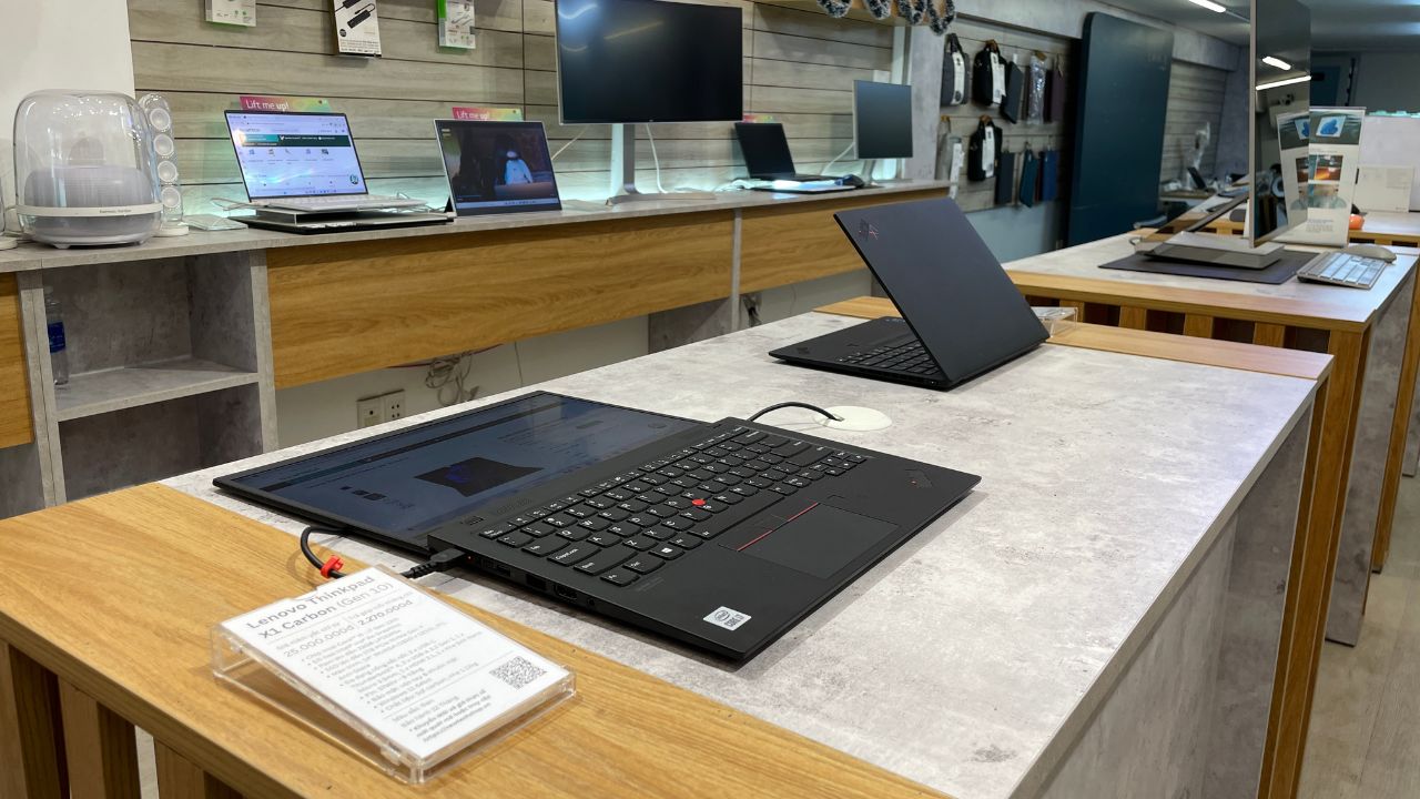ThinkPad X1 Carbon Gen 12