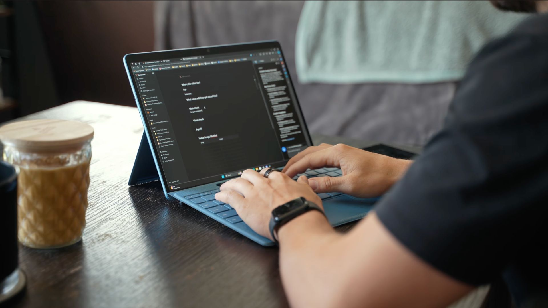 Đánh giá Surface Pro 11: Siêu phẩm đáng mua nhất 2025 4 Đánh giá Surface Pro 11: Siêu phẩm đáng mua nhất 2025