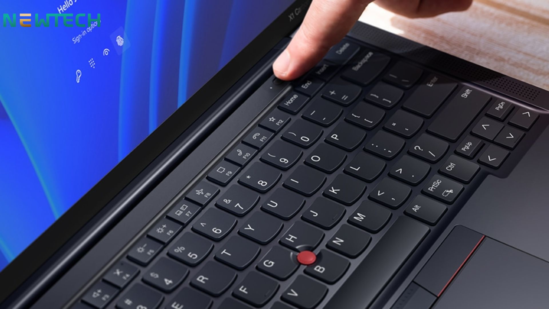 So sánh ThinkPad X1 Carbon Gen 12 và ThinkPad X1 Carbon Gen 11: Sự nâng cấp đáng giá hay chỉ là bước tiến nhỏ? 7 So sánh ThinkPad X1 Carbon Gen 12 và ThinkPad X1 Carbon Gen 11: Sự nâng cấp đáng giá hay chỉ là bước tiến nhỏ?