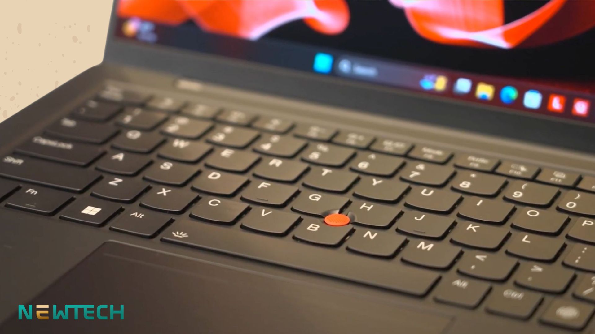Lenovo ThinkPad X1 Carbon Gen 12 - 14" Intel Core Ultra 7 155H/32GB/1TB/NoOS/2.8K OLED 20 Lenovo ThinkPad X1 Carbon Gen 12 – 14″ Intel Core Ultra 7 155H/32GB/1TB/NoOS/2.8K OLED