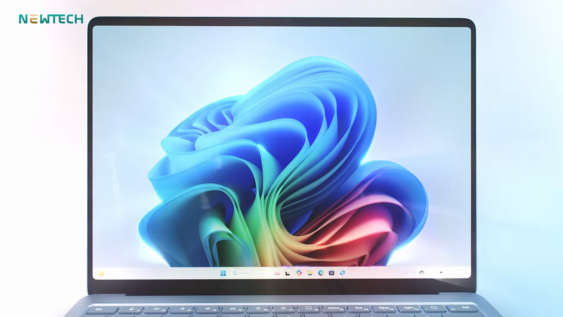 Surface Laptop 13 inch - Snapdragon X Plus 16GB 512GB 8 Surface Laptop 13 inch – Snapdragon X Plus 16GB 512GB