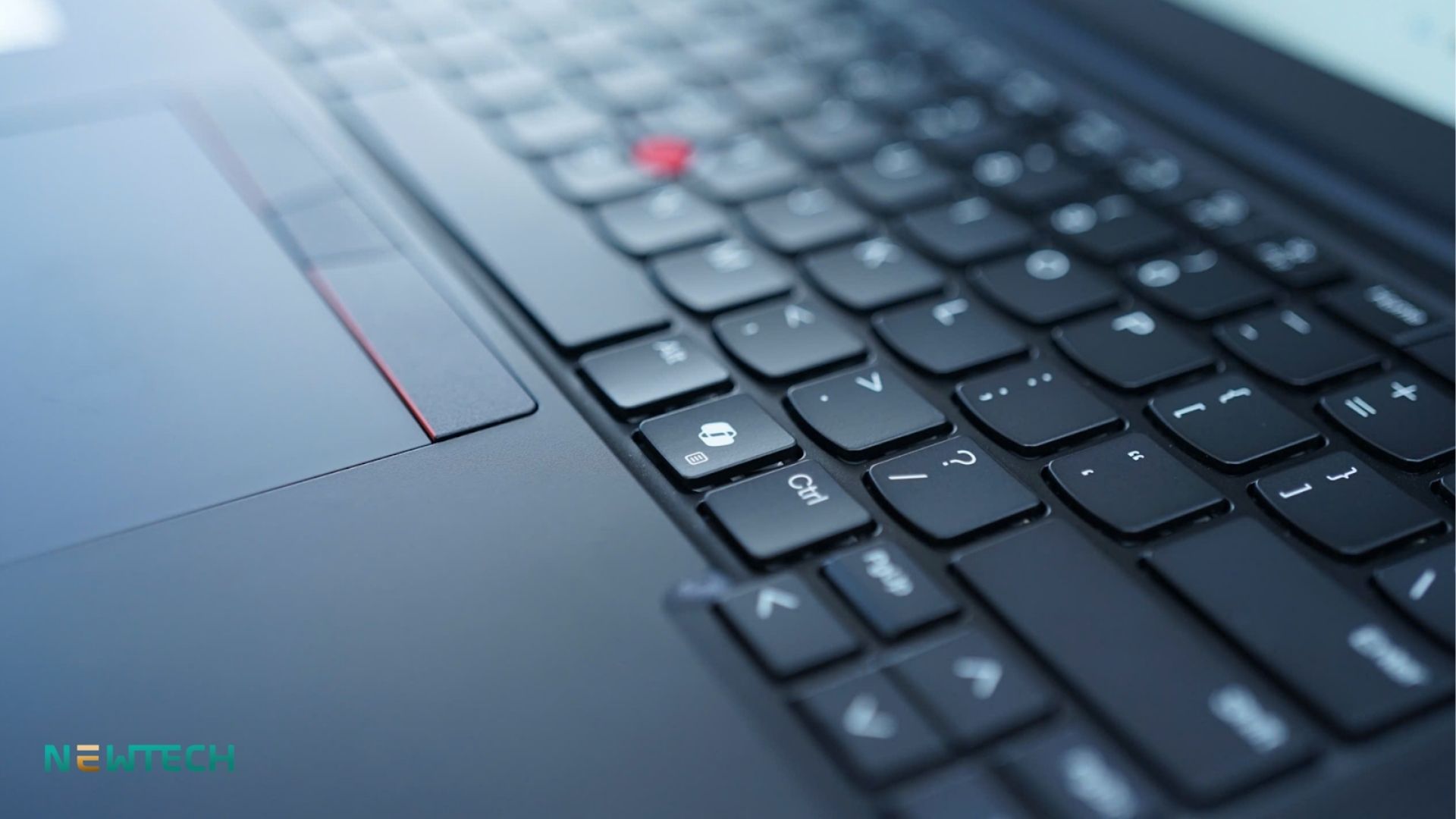 Thinkpad E14 Gen 7 - 14" Intel Core Ultra 7-255H/16GB/512GB/WUXGA/NoOS 4 Lenovo Thinkpad E14 Gen 7 – 14″ Intel Core Ultra 7-255H/16GB/512GB/WUXGA/NoOS