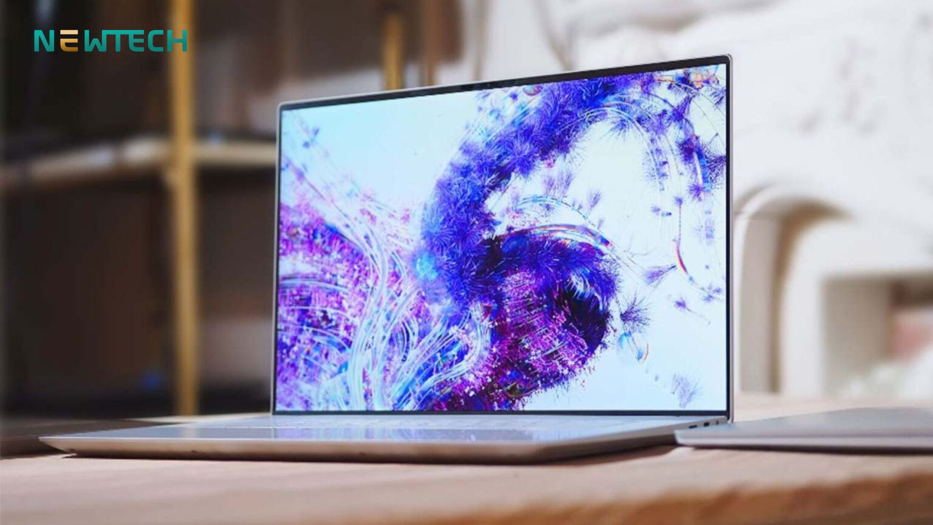 Showroom NewTech đang trưng bày rất nhiều sản phẩm bao gồm Dell XPS 16 9640 Intel Core Ultra 7 64GB 1TB