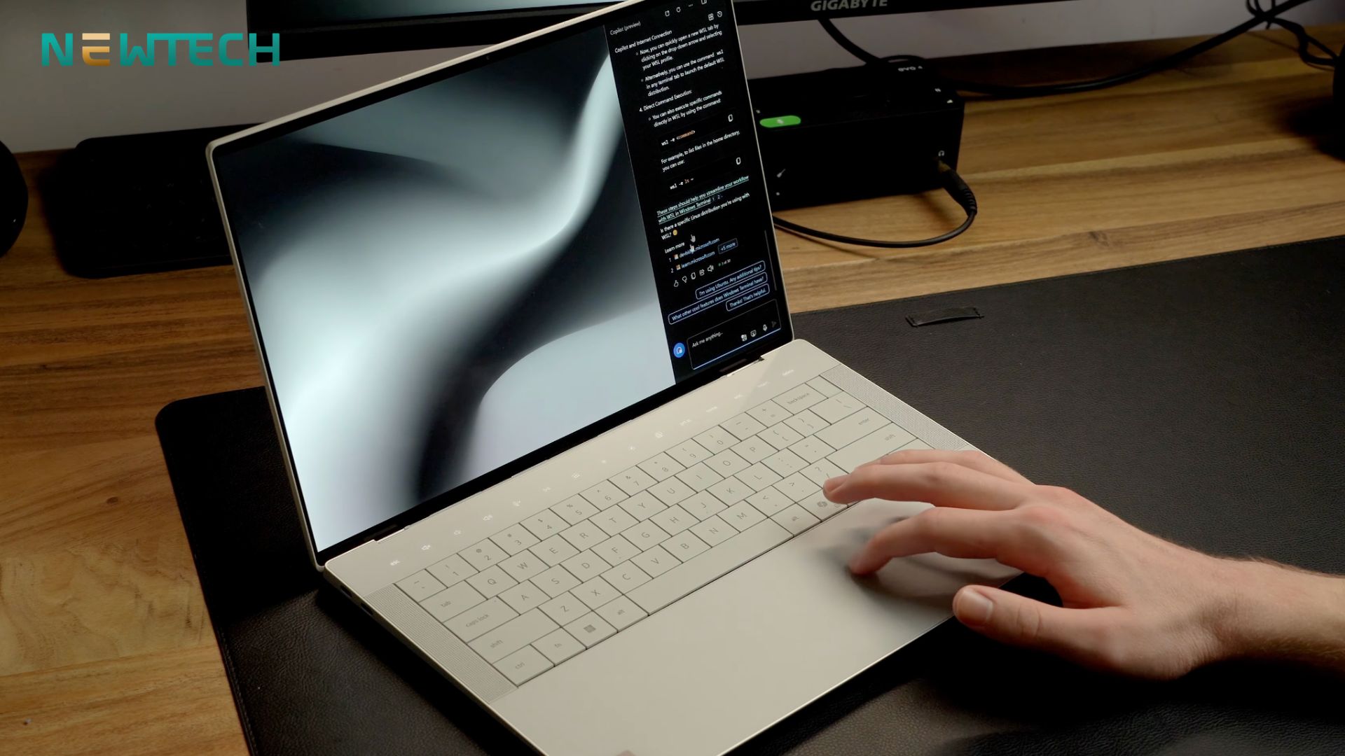 Dell XPS 9350 Ultra 9-288V 32GB 1TB 13.4" 3K OLED New 17 Màn hình với chất lượng thực sự vượt trội