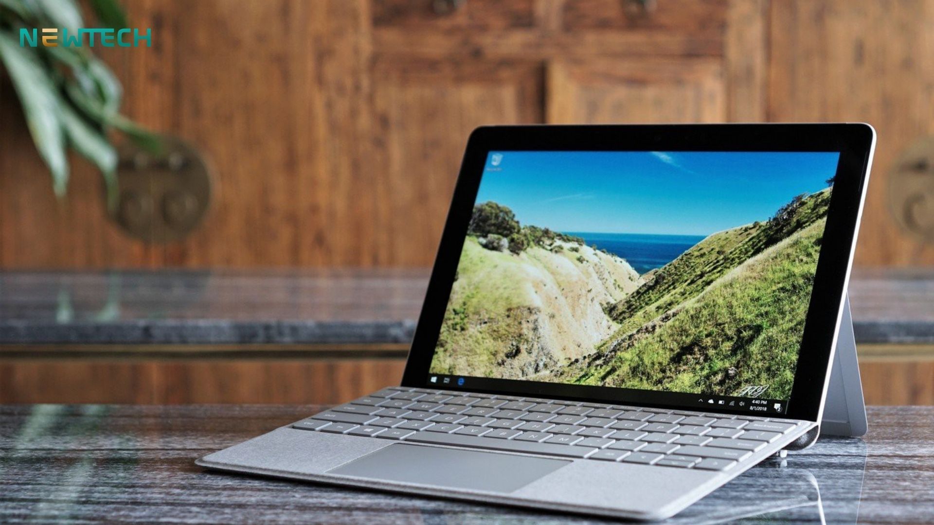 Surface là gì? Cùng NewTech tìm hiểu dòng sản phẩm cao cấp đến từ nhà Microsoft