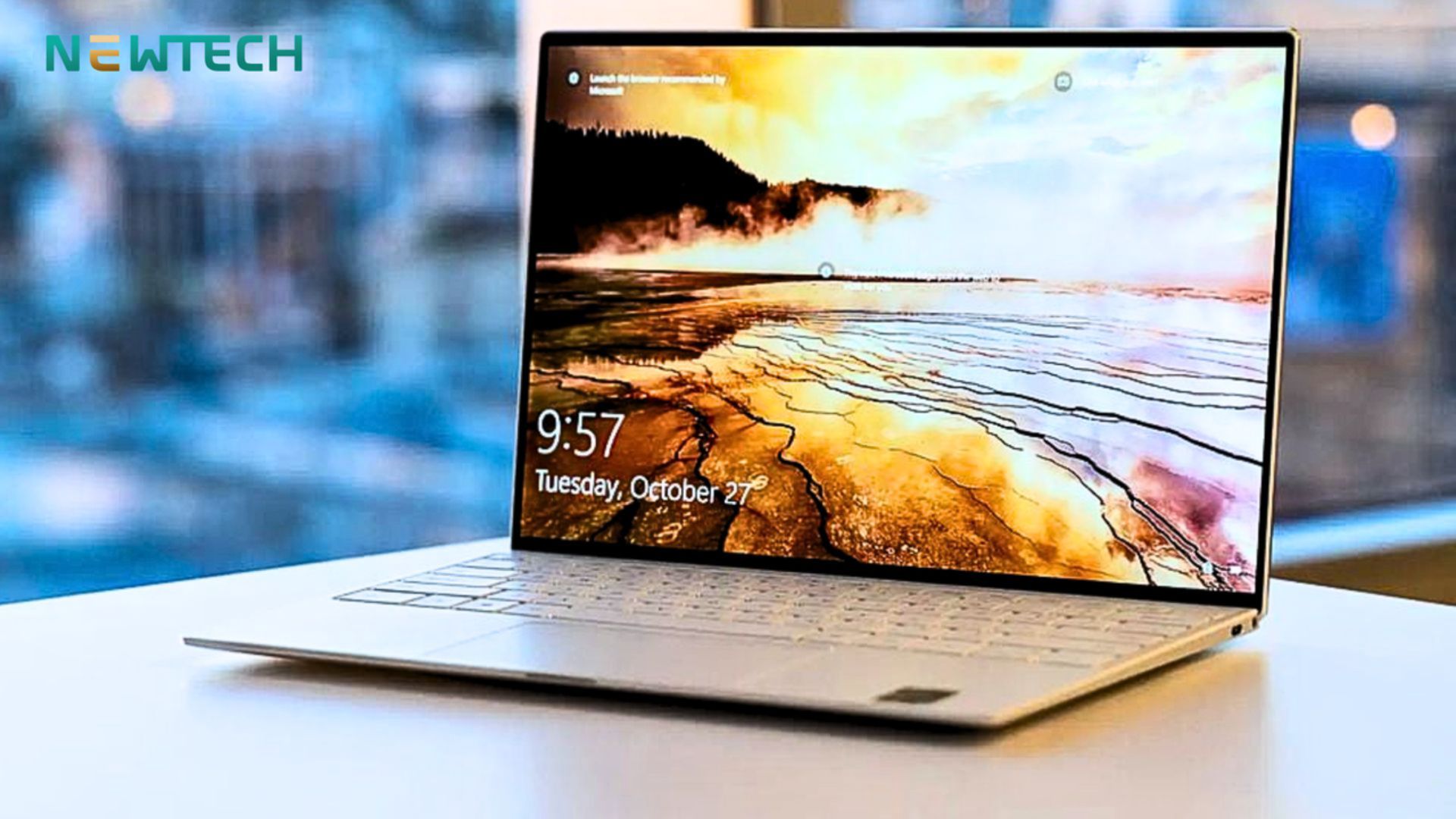 Kinh nghiệm mua laptop văn phòng 2025: Cần gì ngoài cấu hình?