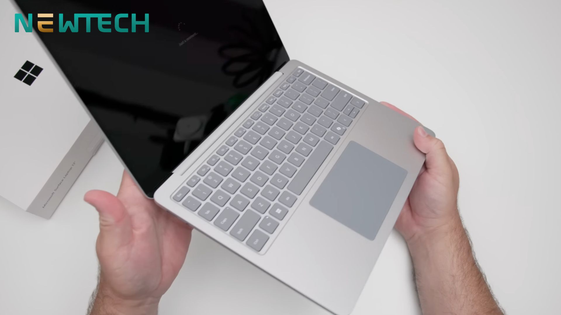 So sánh Surface Laptop 13 inch và Surface Laptop 7 16 Lưu nháp tự động