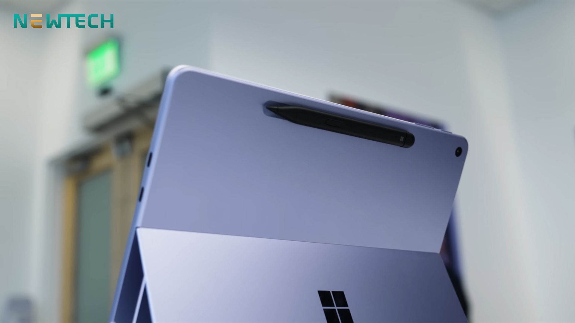 Trên tay Surface Pro 12 inch 2025: Đổi mới đi kèm với tinh gọn