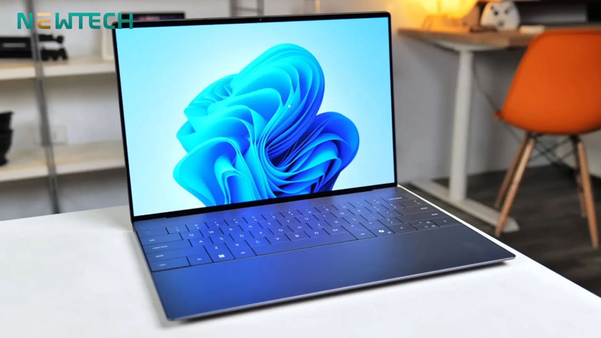 Dell XPS 13 màn hình cực sắc nét và rõ ràng có đầy đủ độ phân giải để tùy chọn