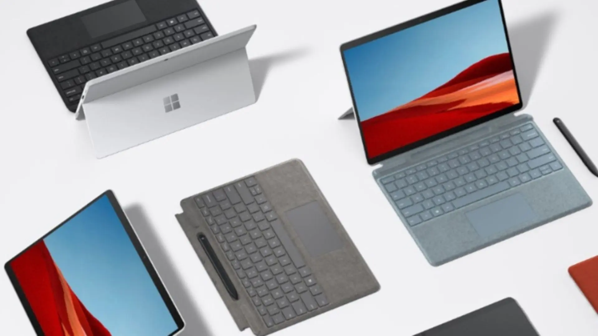 Cách sử dụng bàn phím Surface dễ dàng 4 Khi muốn tháo bàn phím ra, bạn chỉ cần kéo nhẹ hai thiết bị ra xa nhau.