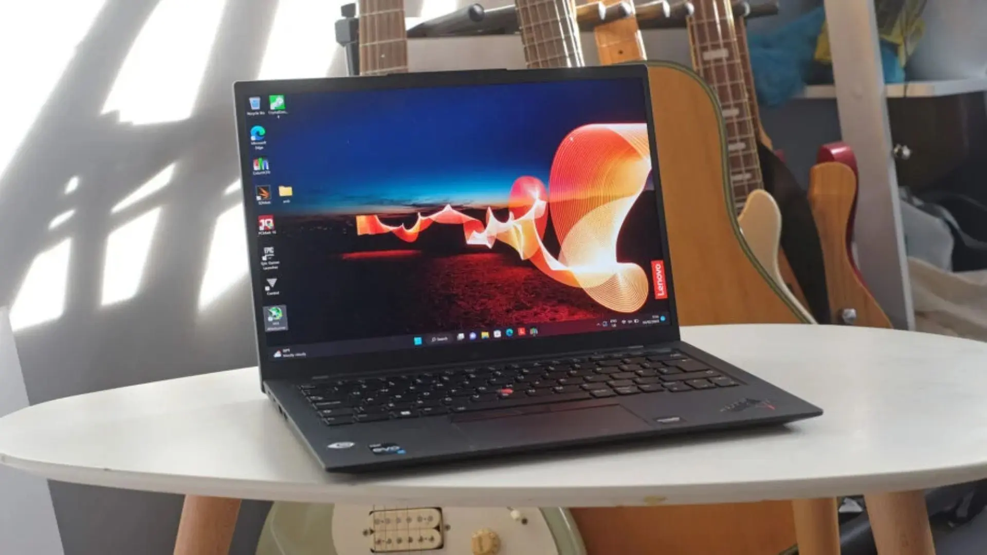 Top 7 laptop 20 triệu cho nhân viên văn phòng đáng đầu tư năm 2024 4 X1 Carbon Gen 10 xứng danh laptop 20 triệu đáng sở hữu 2024