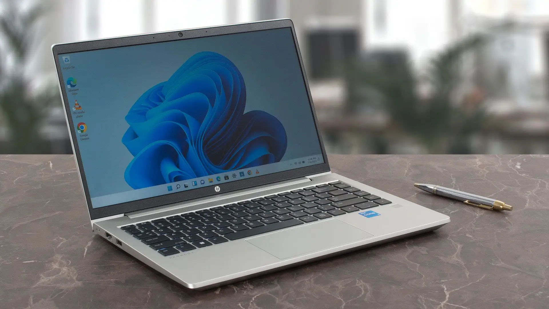 Top 7 laptop 20 triệu cho nhân viên văn phòng đáng đầu tư năm 2024 7 HP ProBook 440 G10 với thiết kế đơn giản, màn hình FHD rõ nét