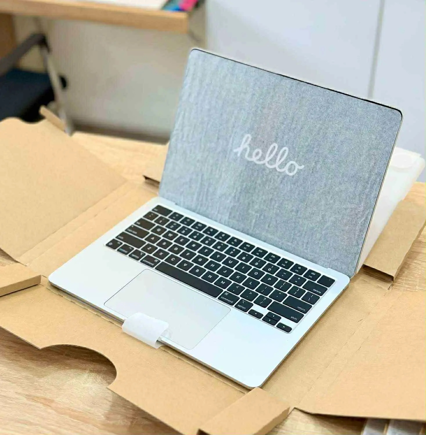 Apple MacBook Air 13.6 inch M4 2025 10CPU/8GPU 16GB 256GB New Nhập Khẩu – for business