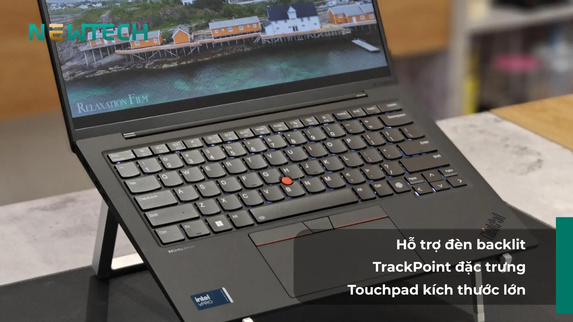 Bàn phím backlit nhập văn bản thoải mái