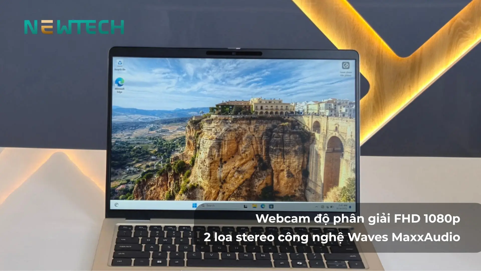Camera FHD và âm thanh rõ phục vụ họp trực tuyến
