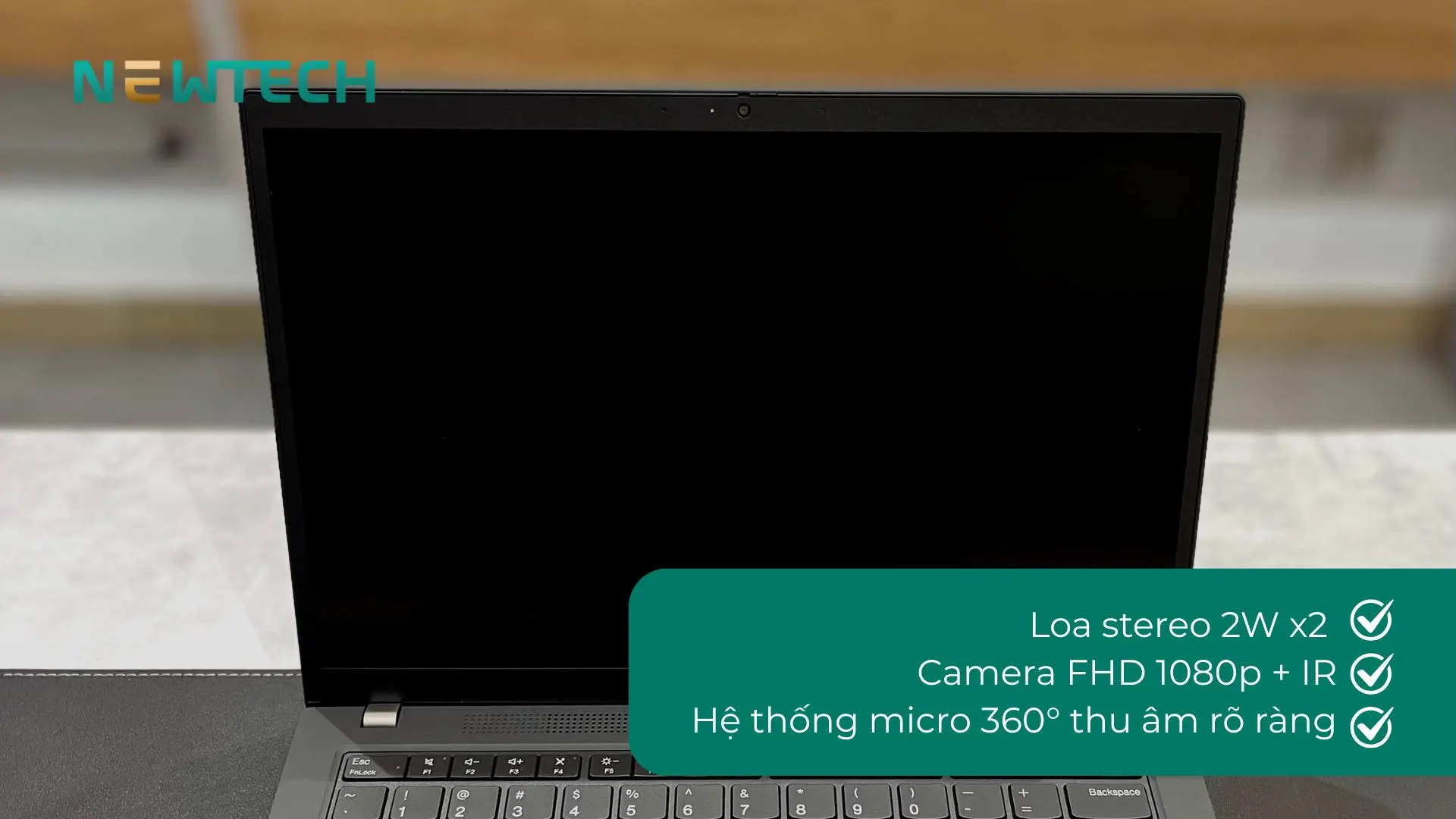 Camera FHD và hệ thống âm thanh chuẩn